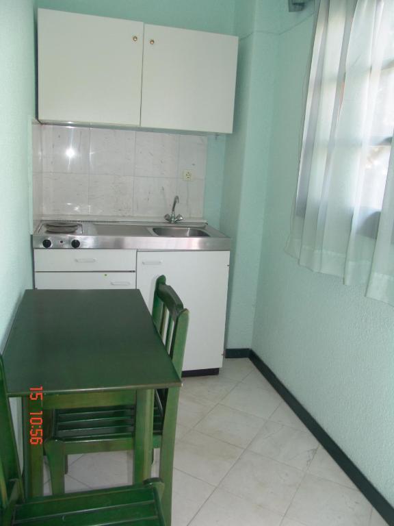 Nikos Apartments Afytos Phòng bức ảnh